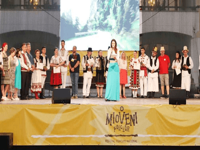 Începe Festivalul - Concurs Național de Folclor Mioveni!