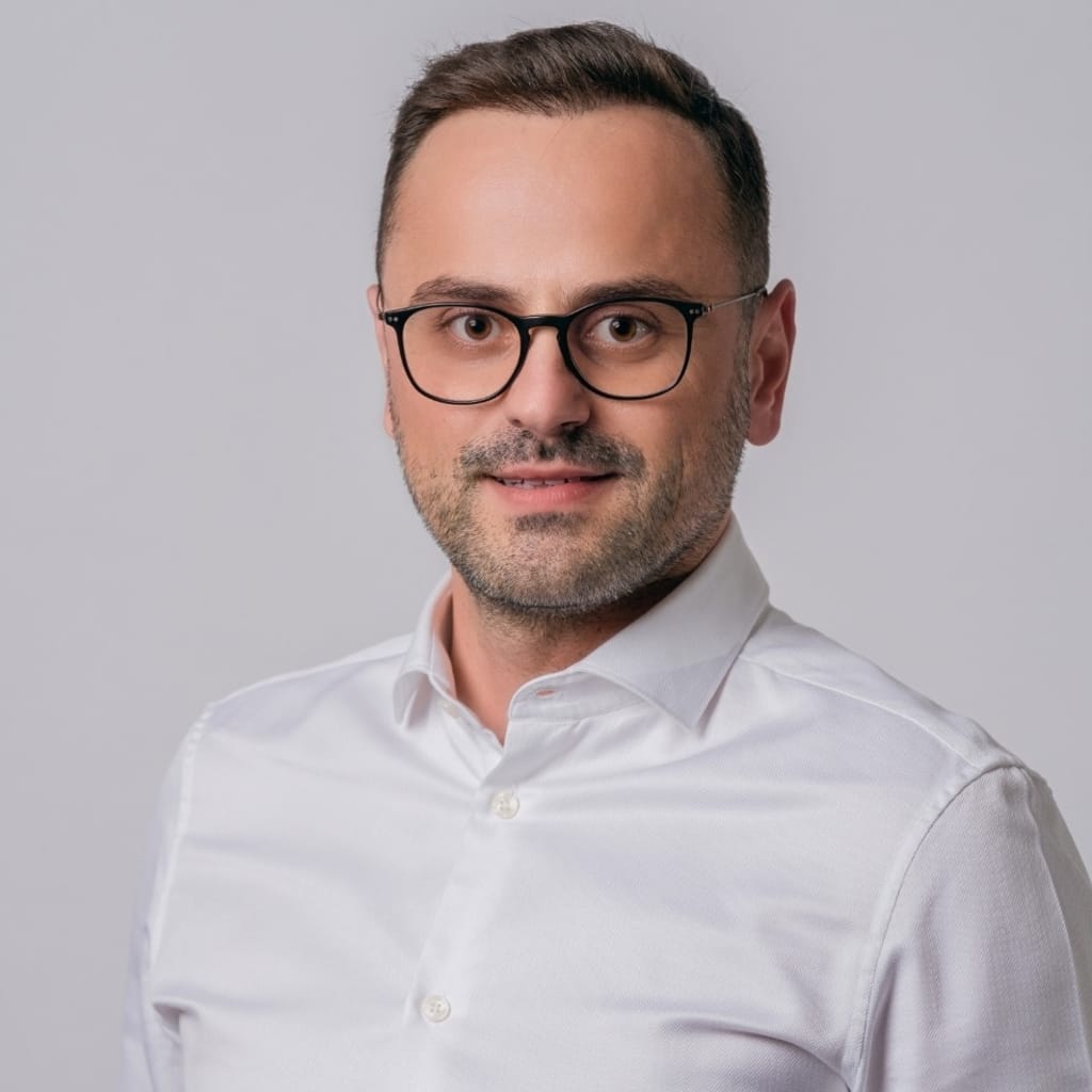 remus mihalcea2