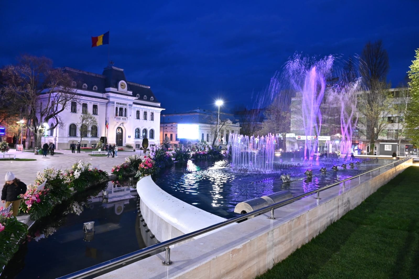 fantana muzicala pitesti