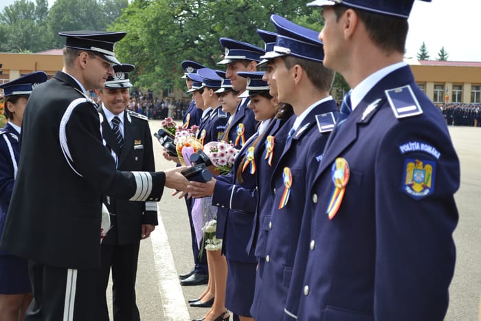 politie scoala