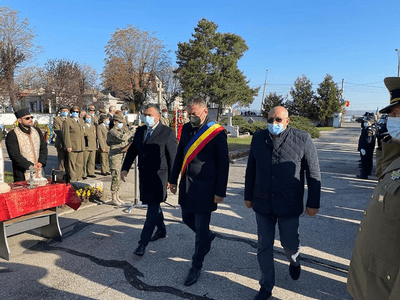Primarul Piteştiului, mesaj de Ziua Armatei Române!