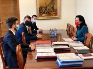 tineri la parlament sbo