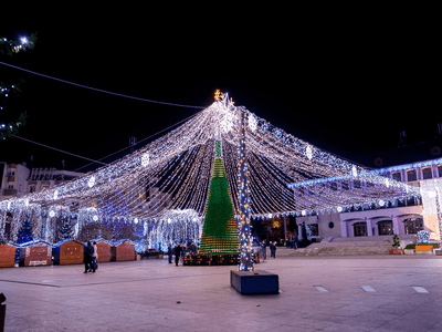 Pe 1 Decembrie se aprinde iluminatul festiv la Mioveni!