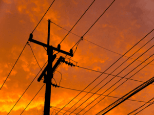 Mioveni. Se extinde rețeaua electrică în zona străzilor...